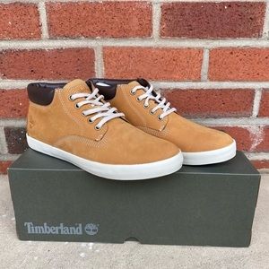 Timberland Women’s Dausette Chukka Wheat Nubuck A1KKQ.